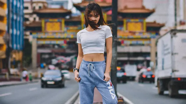 Sejarah Baju Crop Top yang Identik dengan Wanita, Awalnya untuk Pria